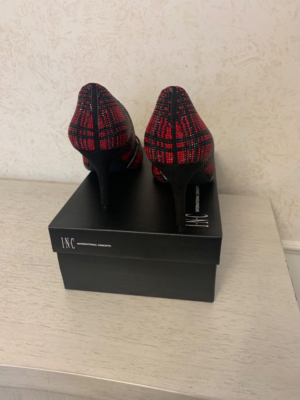 I. N. C. Black, red and silver, sparkling plaid heels, size 11. - Picture 5 of 10